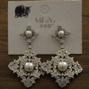 ✨ MiFeiYa Statement Pearl & Crystal Drop Earrings – NWT ✨